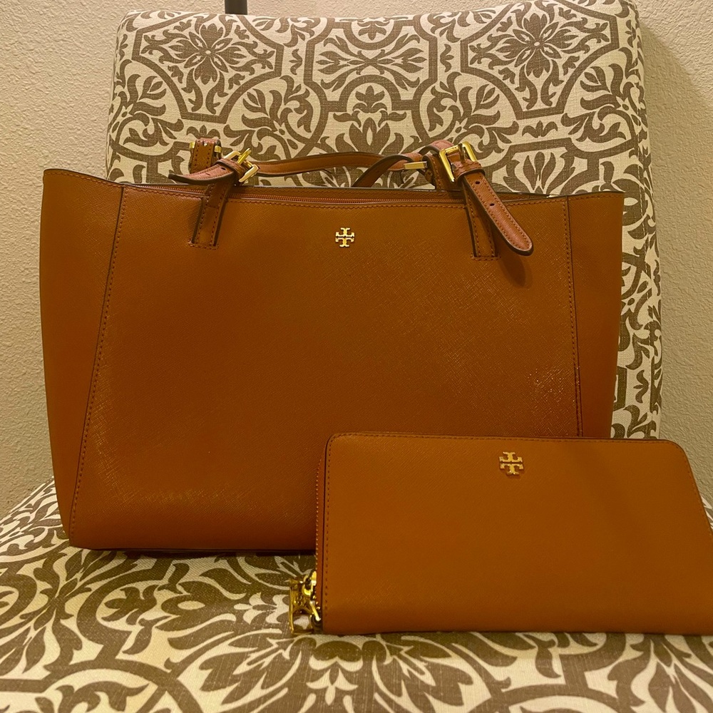 Tory Burch tote and matching wallet camel colored